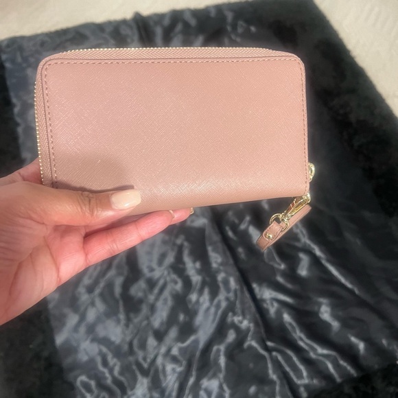 MICHAEL KORS dusty rose wallet , used​ - Picture 8 of 11